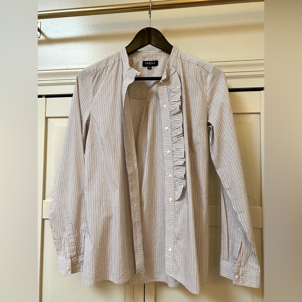 Blouse with thin stripes